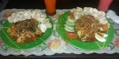 Lotek dan Gado Gado Mbak Anti